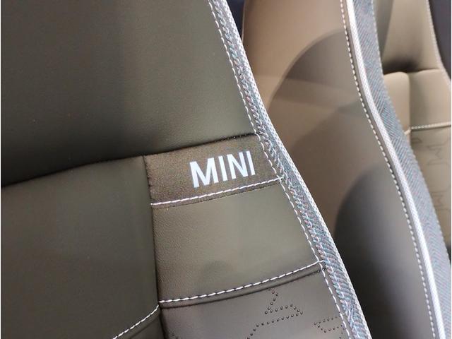 MINI エースマンE クラシック・トリム BMWJapanデモカー・クラシックトリム・360度カメラ・ハンドルヒーター・シートヒーター・ヘッドアップディスプレイ・ハンズオフACC・衝突軽減ブレーキ・17インチAW・禁煙車・ETC(53枚目)