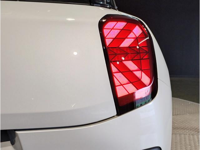 MINI エースマンE クラシック・トリム BMWJapanデモカー・クラシックトリム・360度カメラ・ハンドルヒーター・シートヒーター・ヘッドアップディスプレイ・ハンズオフACC・衝突軽減ブレーキ・17インチAW・禁煙車・ETC(66枚目)