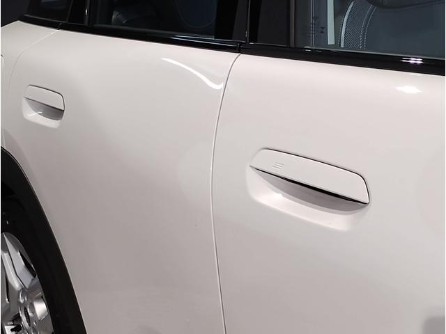 MINI エースマンE クラシック・トリム BMWJapanデモカー・クラシックトリム・360度カメラ・ハンドルヒーター・シートヒーター・ヘッドアップディスプレイ・ハンズオフACC・衝突軽減ブレーキ・17インチAW・禁煙車・ETC(72枚目)