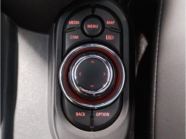 MINI クーパー レゾリュート・エディション 弊社元デモカー 特別仕様車 アップルカープレイ クルーズコントロール 専用ブロンズパーツ 純正18インチアロイホイール LEDヘッドライト インテリジェントセーフティ バックカメラ ミラーETC(47枚目)