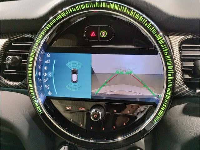 MINI クーパー レゾリュート・エディション 弊社元デモカー 特別仕様車 アップルカープレイ クルーズコントロール 専用ブロンズパーツ 純正18インチアロイホイール LEDヘッドライト インテリジェントセーフティ バックカメラ ミラーETC(67枚目)
