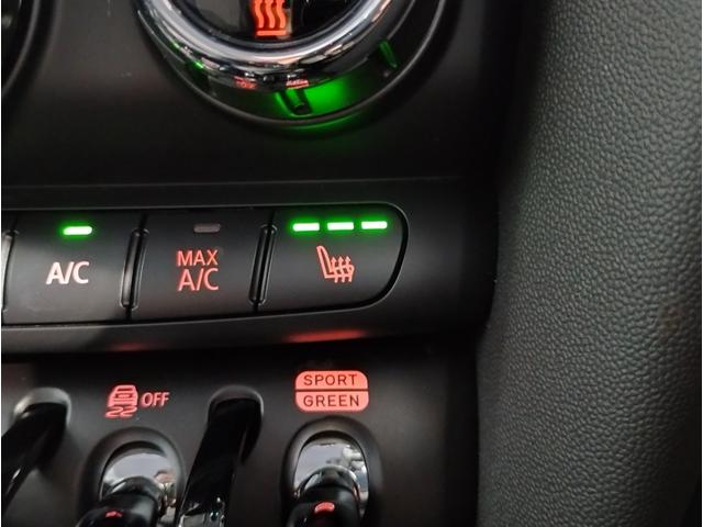 MINI クーパーDプレミアムプラスパッケージクラシックトリム 弊社元デモカー アップルカープレイ バックカメラ シートヒーター LEDヘッドライト 純正16インチアロイホイール インテリジェントセーフティ コンフォートアクセス クルーズコントロール(39枚目)