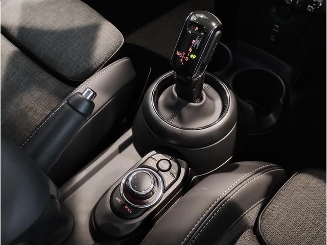 MINI クーパーDプレミアムプラスパッケージクラシックトリム 弊社元デモカー アップルカープレイ バックカメラ シートヒーター LEDヘッドライト 純正16インチアロイホイール インテリジェントセーフティ コンフォートアクセス クルーズコントロール(40枚目)