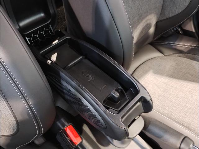 MINI クーパーDプレミアムプラスパッケージクラシックトリム 弊社元デモカー アップルカープレイ バックカメラ シートヒーター LEDヘッドライト 純正16インチアロイホイール インテリジェントセーフティ コンフォートアクセス クルーズコントロール(43枚目)