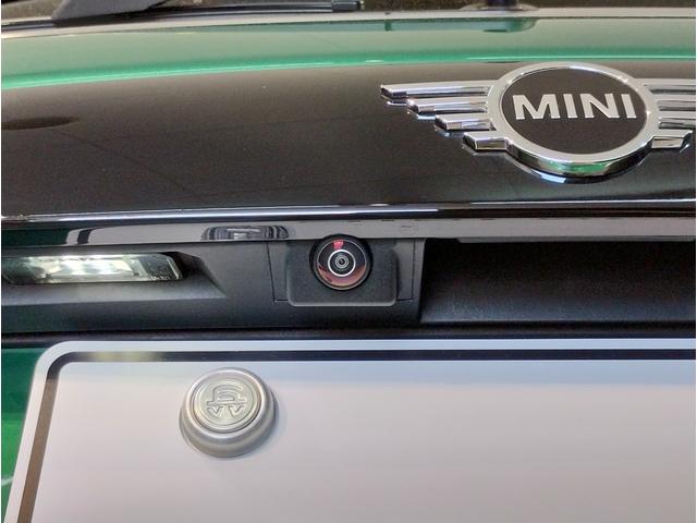 MINI クーパーDプレミアムプラスパッケージクラシックトリム 弊社元デモカー アップルカープレイ バックカメラ シートヒーター LEDヘッドライト 純正16インチアロイホイール インテリジェントセーフティ コンフォートアクセス クルーズコントロール(63枚目)