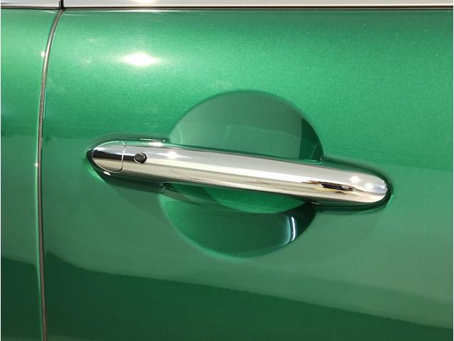 MINI クーパーDプレミアムプラスパッケージクラシックトリム クラシックトリム クルーズコントロール シートヒーター アップルカープレイ バックカメラ 衝突被害軽減ブレーキ コンフォートアクセス LEDヘッドライト マルチファンクションステアリング(12枚目)