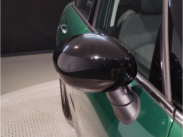 MINI クーパーDプレミアムプラスパッケージクラシックトリム クラシックトリム クルーズコントロール シートヒーター アップルカープレイ バックカメラ 衝突被害軽減ブレーキ コンフォートアクセス LEDヘッドライト マルチファンクションステアリング(13枚目)