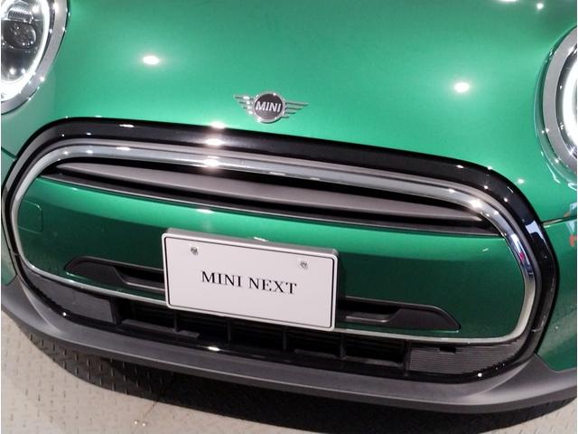 MINI クーパーDプレミアムプラスパッケージクラシックトリム クラシックトリム クルーズコントロール シートヒーター アップルカープレイ バックカメラ 衝突被害軽減ブレーキ コンフォートアクセス LEDヘッドライト マルチファンクションステアリング(15枚目)