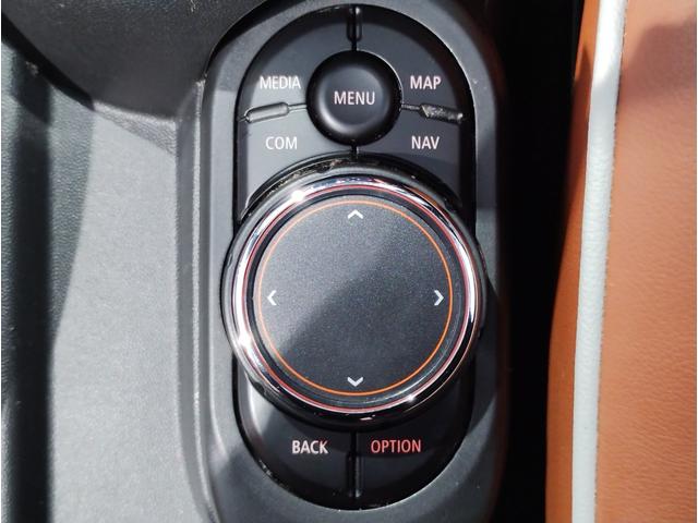 ＭＩＮＩ クーパーＳ　コンバーチブル　保証２年付・茶革・１オ－ナー・カメラＰＫＧ・ペッパーＰＫＧ・Ｙｏｕｒｓ幌・シートヒーター・追従クルーズコントロール・１８ＡＷ・バックカメラ・前後ＰＤＣ・衝突軽減・パーキングアシスト・ＥＴＣ・禁煙車（49枚目）