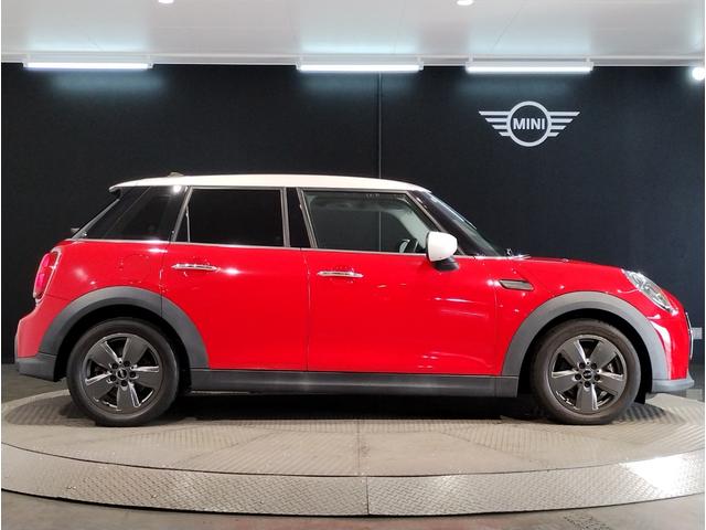 MINI クーパーD クラシック・トリム 保証2年付・クラシックT・AppleCarPlay・アクティブクルーズ・バックカメラ・前後PDC・ドライビングモード・16インチAW・ユニオンジャックテール・禁煙車・ETC(8枚目)