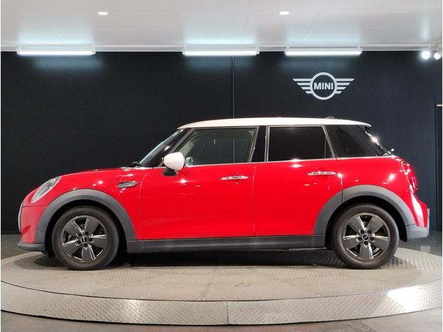 MINI クーパーD クラシック・トリム 保証2年付・クラシックT・AppleCarPlay・アクティブクルーズ・バックカメラ・前後PDC・ドライビングモード・16インチAW・ユニオンジャックテール・禁煙車・ETC(12枚目)