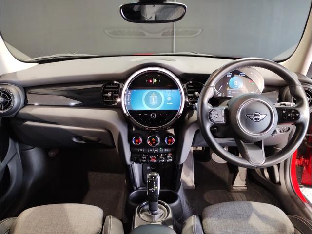 MINI クーパーD クラシック・トリム 保証2年付・クラシックT・AppleCarPlay・アクティブクルーズ・バックカメラ・前後PDC・ドライビングモード・16インチAW・ユニオンジャックテール・禁煙車・ETC(13枚目)
