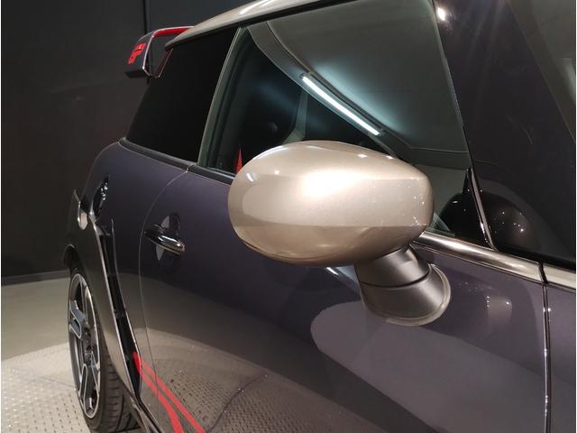 MINI ジョンクーパーワークスGP 世界3000台限定車 日本240台限定車 レッドブレーキキャリパー ダイナミカレザー バックカメラ 純正HDDナビ 専用18インチAW ミラー型ETC(14枚目)