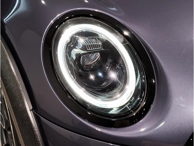 MINI ジョンクーパーワークスGP 世界3000台限定車 日本240台限定車 レッドブレーキキャリパー ダイナミカレザー バックカメラ 純正HDDナビ 専用18インチAW ミラー型ETC(15枚目)