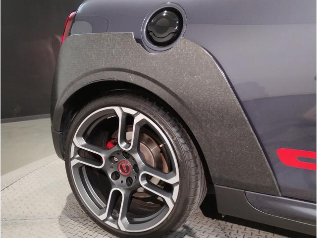 MINI ジョンクーパーワークスGP 世界3000台限定車 日本240台限定車 レッドブレーキキャリパー ダイナミカレザー バックカメラ 純正HDDナビ 専用18インチAW ミラー型ETC(28枚目)