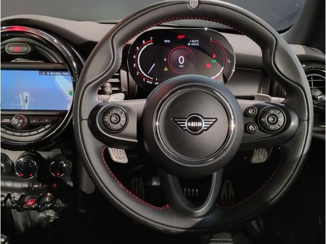 MINI ジョンクーパーワークスGP 世界3000台限定車 日本240台限定車 レッドブレーキキャリパー ダイナミカレザー バックカメラ 純正HDDナビ 専用18インチAW ミラー型ETC(44枚目)