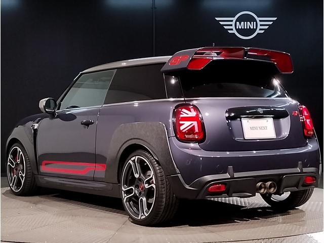 MINI ジョンクーパーワークスGP 世界3000台限定車 日本240台限定車 レッドブレーキキャリパー ダイナミカレザー バックカメラ 純正HDDナビ 専用18インチAW ミラー型ETC(67枚目)
