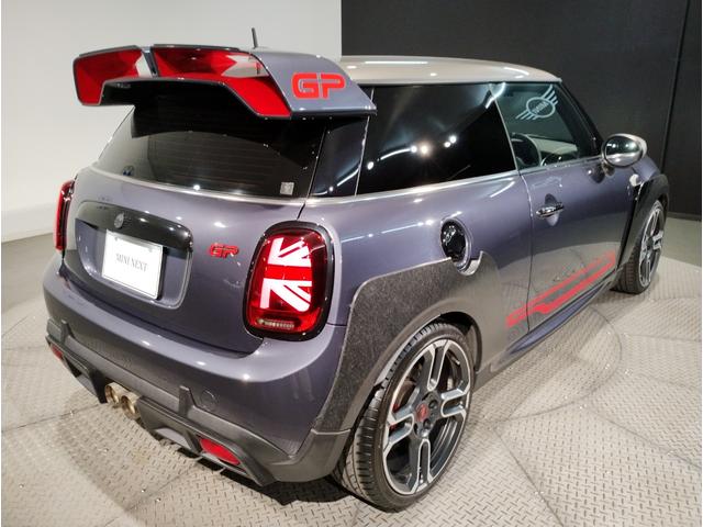 MINI ジョンクーパーワークスGP 世界3000台限定車 日本240台限定車 レッドブレーキキャリパー ダイナミカレザー バックカメラ 純正HDDナビ 専用18インチAW ミラー型ETC(73枚目)