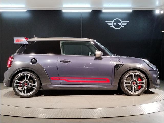 MINI ジョンクーパーワークスGP 世界3000台限定車 日本240台限定車 レッドブレーキキャリパー ダイナミカレザー バックカメラ 純正HDDナビ 専用18インチAW ミラー型ETC(78枚目)