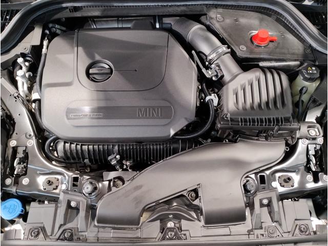 MINI クーパーS レゾリュート・エディション ワンオーナー 特別仕様車 アップルカープレイ シートヒーター クルーズコントロール 衝突被害軽減ブレーキ 前後障害物センサー リアカメラ 純正18インチアルミホイール コンフォートアクセス(12枚目)