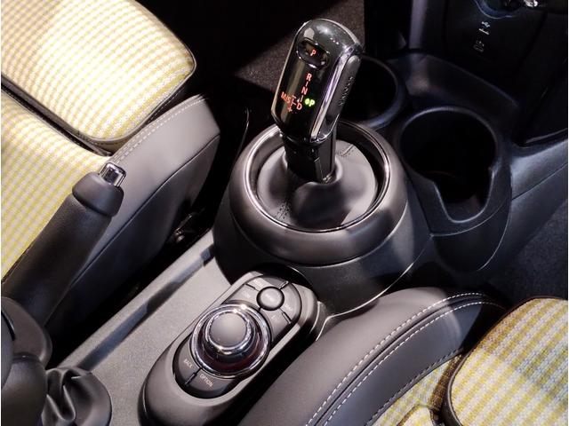 MINI クーパーS レゾリュート・エディション ワンオーナー 特別仕様車 アップルカープレイ シートヒーター クルーズコントロール 衝突被害軽減ブレーキ 前後障害物センサー リアカメラ 純正18インチアルミホイール コンフォートアクセス(44枚目)