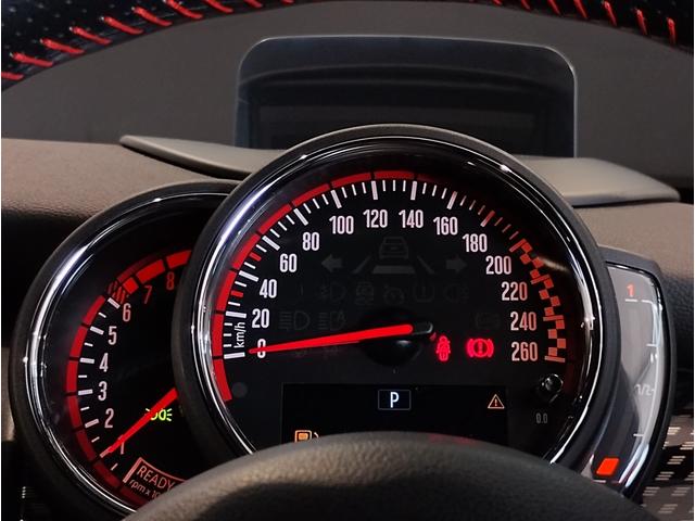 ＭＩＮＩ ジョンクーパーワークス　２年保証付・トラックスタイル・シートヒーター・アクティブクルーズ・ヘッドアップディスプレイ・パドルシフト・１８インチＡＷ・バックカメラ・ＥＴＣ・禁煙車（25枚目）