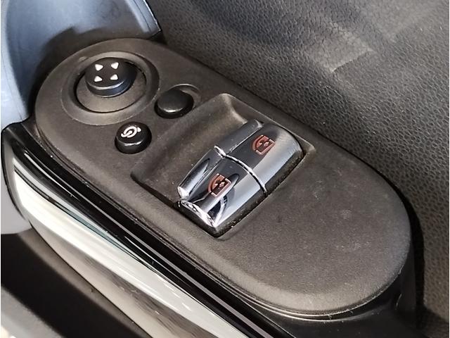 ＭＩＮＩ ジョンクーパーワークス　２年保証付・トラックスタイル・シートヒーター・アクティブクルーズ・ヘッドアップディスプレイ・パドルシフト・１８インチＡＷ・バックカメラ・ＥＴＣ・禁煙車（46枚目）