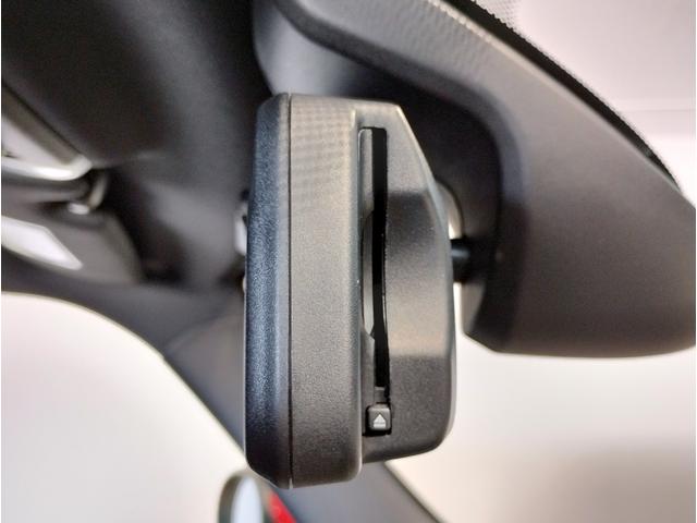 ＭＩＮＩ ジョンクーパーワークス　２年保証付・トラックスタイル・シートヒーター・アクティブクルーズ・ヘッドアップディスプレイ・パドルシフト・１８インチＡＷ・バックカメラ・ＥＴＣ・禁煙車（52枚目）