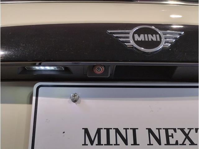 ＭＩＮＩ ジョンクーパーワークス　２年保証付・トラックスタイル・シートヒーター・アクティブクルーズ・ヘッドアップディスプレイ・パドルシフト・１８インチＡＷ・バックカメラ・ＥＴＣ・禁煙車（68枚目）