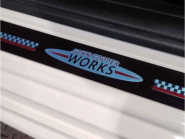 ＭＩＮＩ ジョンクーパーワークス　２年保証付・トラックスタイル・シートヒーター・アクティブクルーズ・ヘッドアップディスプレイ・パドルシフト・１８インチＡＷ・バックカメラ・ＥＴＣ・禁煙車（69枚目）