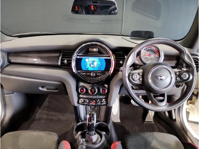 ＭＩＮＩ ジョンクーパーワークス　２年保証付・トラックスタイル・シートヒーター・アクティブクルーズ・ヘッドアップディスプレイ・パドルシフト・１８インチＡＷ・バックカメラ・ＥＴＣ・禁煙車（79枚目）