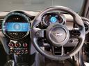 クーパー レゾリュート・エディション 弊社元デモカー 特別仕様車 アップルカープレイ クルーズコントロール 専用ブロンズパーツ 純正18インチアロイホイール LEDヘッドライト インテリジェントセーフティ バックカメラ ミラーETC(36枚目)