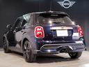 MINI クーパーS レゾリュート・エディション ワンオーナー 特別仕様車 アップルカープレイ シートヒーター クルーズコントロール 衝突被害軽減ブレーキ 前後障害物センサー リアカメラ 純正18インチアルミホイール コンフォートアクセス(8枚目)