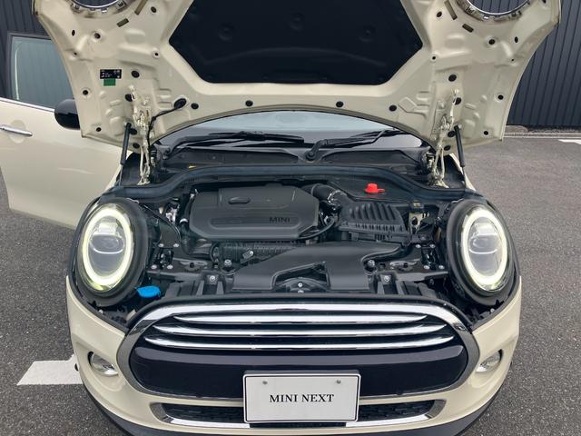 ＭＩＮＩ クーパー　弊社１オーナー　禁煙車　衝突軽減ブレーキ　ペッパーパッケージ　純正ＨＤＤナビ　バックカメラ　Ｂｌｕｅｔｏｏｔｈ対応　コンフォートアクセス　ＬＥＤヘッドライト　純正１５インチアルミ（59枚目）