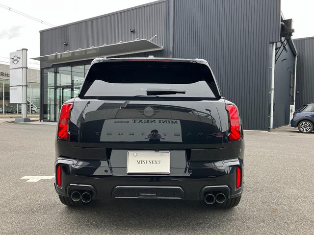MINI ジョンクーパーワークス カントリーマンオール4JCW 弊社1オーナー 禁煙車 Lパッケージ パノラマガラスサンルーフ JCWトリム 全周囲カメラ パドルシフト 電動シート ヘッドアップディスプレイ ワイヤレスチャージング 純正ナビ シートヒーター(10枚目)