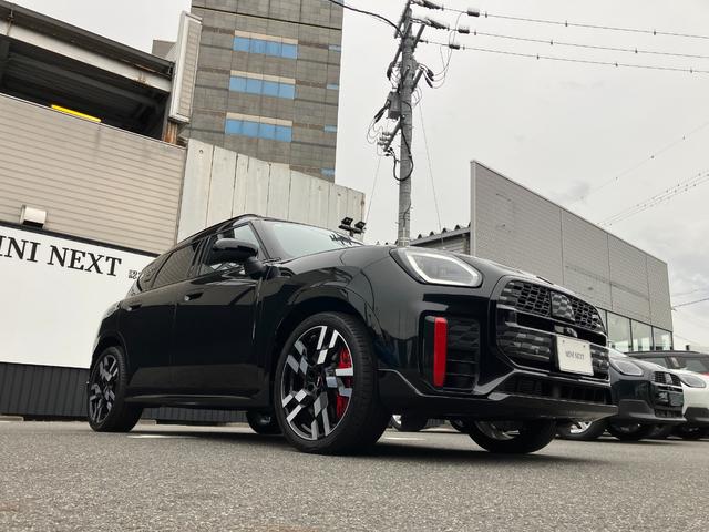 MINI ジョンクーパーワークス カントリーマンオール4JCW 弊社1オーナー 禁煙車 Lパッケージ パノラマガラスサンルーフ JCWトリム 全周囲カメラ パドルシフト 電動シート ヘッドアップディスプレイ ワイヤレスチャージング 純正ナビ シートヒーター(15枚目)