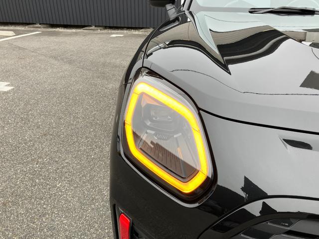 MINI ジョンクーパーワークス カントリーマンオール4JCW 弊社1オーナー 禁煙車 Lパッケージ パノラマガラスサンルーフ JCWトリム 全周囲カメラ パドルシフト 電動シート ヘッドアップディスプレイ ワイヤレスチャージング 純正ナビ シートヒーター(27枚目)