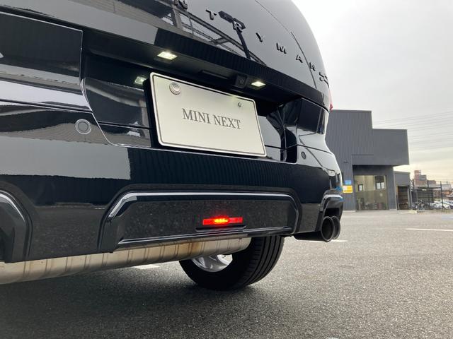 MINI ジョンクーパーワークス カントリーマンオール4JCW 弊社1オーナー 禁煙車 Lパッケージ パノラマガラスサンルーフ JCWトリム 全周囲カメラ パドルシフト 電動シート ヘッドアップディスプレイ ワイヤレスチャージング 純正ナビ シートヒーター(30枚目)