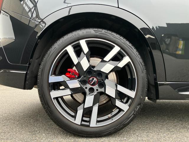 MINI ジョンクーパーワークス カントリーマンオール4JCW 弊社1オーナー 禁煙車 Lパッケージ パノラマガラスサンルーフ JCWトリム 全周囲カメラ パドルシフト 電動シート ヘッドアップディスプレイ ワイヤレスチャージング 純正ナビ シートヒーター(32枚目)