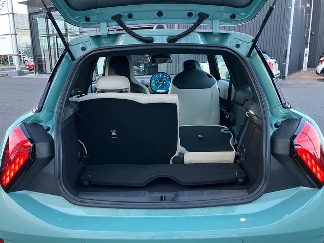 MINI クーパーS フェイバリット・トリム 弊社展示試乗車 認定中古車 禁煙車両 FAVOURED TRIM ステアリングホイールヒーター LEDヘッド 純正ナビ アップルカープレイ アンドロイドオート 17インチアルミホイル(37枚目)