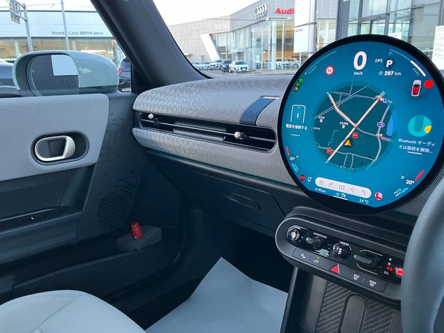 MINI クーパーS フェイバリット・トリム 弊社展示試乗車 認定中古車 禁煙車両 FAVOURED TRIM ステアリングホイールヒーター LEDヘッド 純正ナビ アップルカープレイ アンドロイドオート 17インチアルミホイル(41枚目)