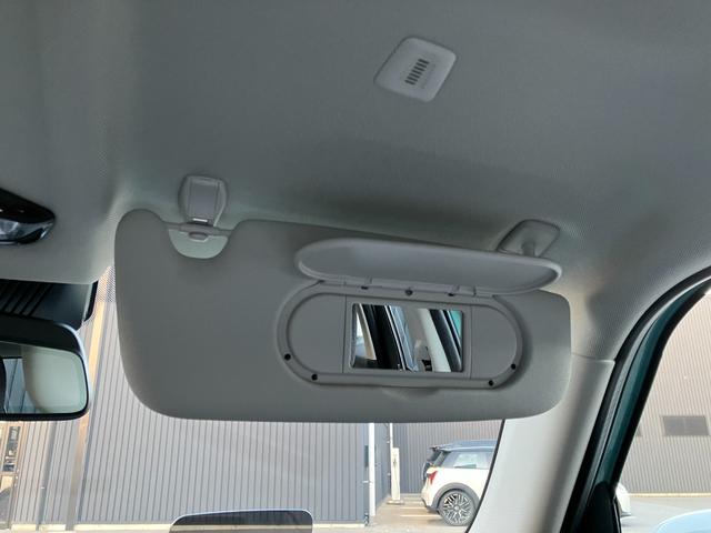 ＭＩＮＩ クーパーＣ　クラシック・トリム　弊社レンタＵＰ　認定中古車　禁煙車両　クラシックトリム　ステアリングホイールヒーター　シートヒーター　ＬＥＤヘッド　オーシャンウェーブグリーン／ホワイトルーフ　１７インチアルミホイル　純正ナビ　ＡＣＣ（45枚目）