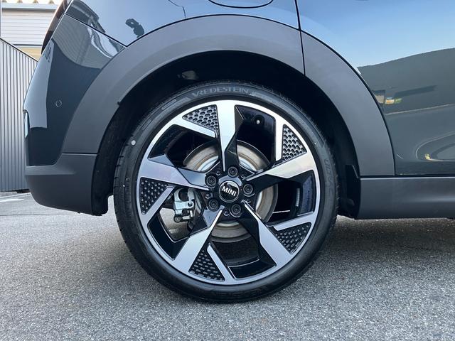 ＭＩＮＩ クーパーＳ　クラシック・トリム　弊社レンタＵＰ　認定中古車　禁煙車両　クラシックトリム　ステアリングホイールヒーター　シートヒーター　ＬＥＤヘッド　レジェンドグレー／ブラックルーフ　１８インチアルミホイル　純正ナビ　ＡＣＣ（30枚目）