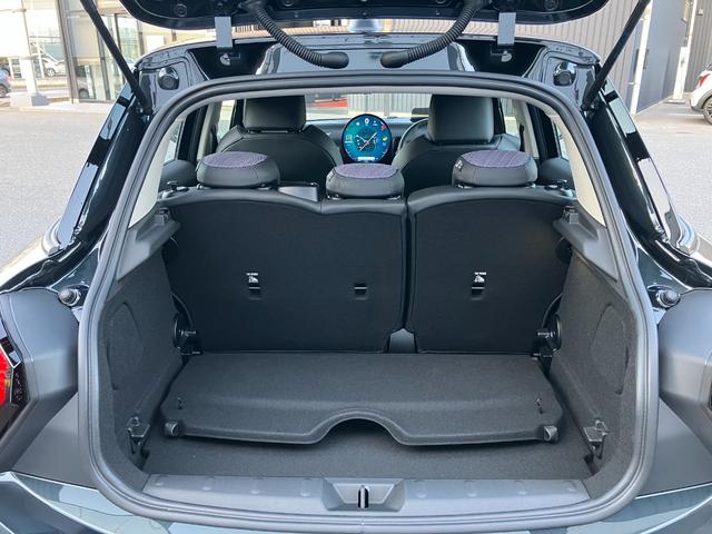 ＭＩＮＩ クーパーＳ　クラシック・トリム　弊社レンタＵＰ　認定中古車　禁煙車両　クラシックトリム　ステアリングホイールヒーター　シートヒーター　ＬＥＤヘッド　レジェンドグレー／ブラックルーフ　１８インチアルミホイル　純正ナビ　ＡＣＣ（38枚目）