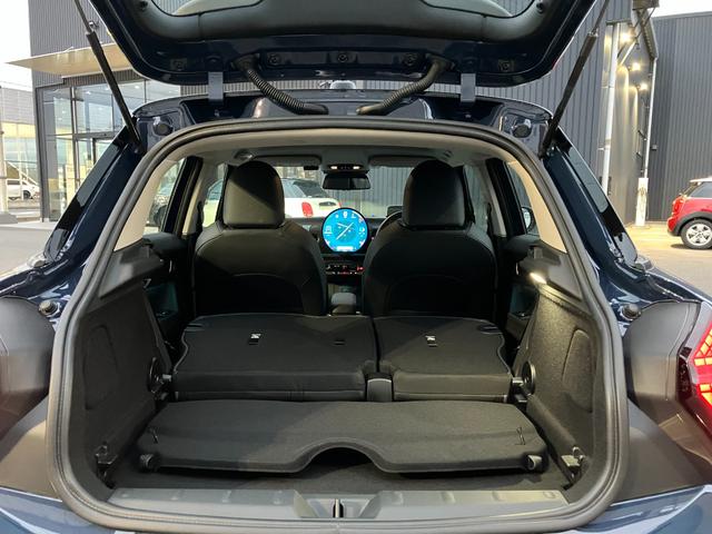 MINI クーパーC クラシック・トリム 弊社試乗車 禁煙車 衝突軽減ブレーキ 純正ナビ バックカメラ アクティブクルーズコントロール シートヒーター ステアリングヒーター アップルカープレイ アンドロイドオート ミラー内臓型ETC2.0(29枚目)