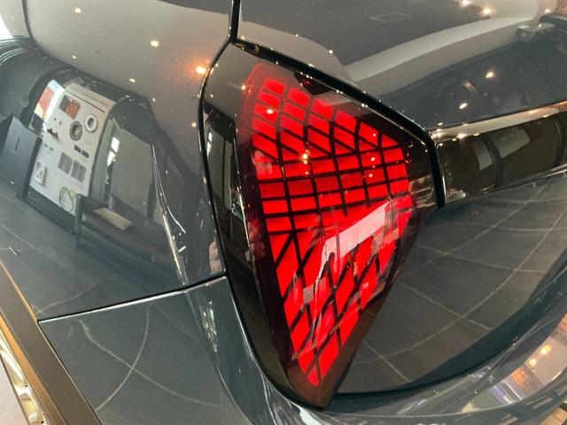 MINI クーパーC フェイバリット・トリム 弊社レンタUP 認定中古車 禁煙車両 Favouredトリム ステアリングホイールヒーター シートヒーター LEDヘッド インディゴサンセットブルー/ホワイトルーフ 17インチアルミ 純正ナビ ACC(20枚目)