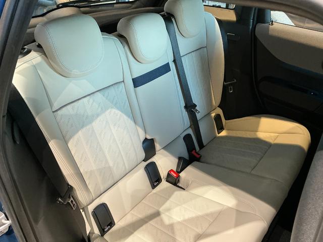 MINI クーパーC フェイバリット・トリム 弊社レンタUP 認定中古車 禁煙車両 Favouredトリム ステアリングホイールヒーター シートヒーター LEDヘッド インディゴサンセットブルー/ホワイトルーフ 17インチアルミ 純正ナビ ACC(47枚目)