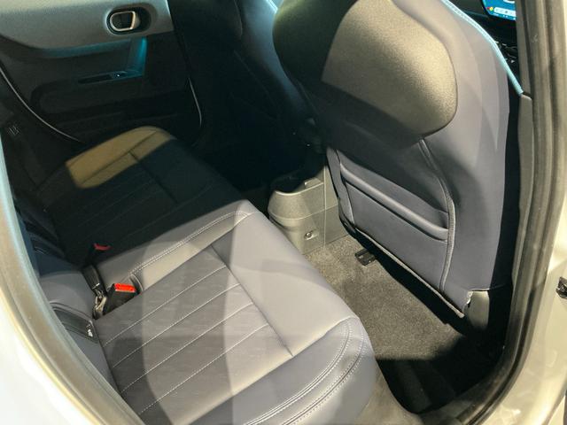 MINI クーパーS フェイバリット・トリム 弊社レンタUP 認定中古車 禁煙車両 Favouredトリム ステアリングホイールヒーター シートヒーター LEDヘッド ナノクホワイト/ブラックルーフ 17インチAW 純正ナビ ACC Mパッケージ(32枚目)