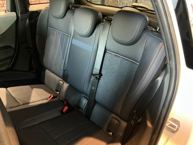 MINI クーパーS フェイバリット・トリム 弊社レンタUP 認定中古車 禁煙車両 Favouredトリム ステアリングホイールヒーター シートヒーター LEDヘッド ナノクホワイト/ブラックルーフ 17インチAW 純正ナビ ACC Mパッケージ(36枚目)