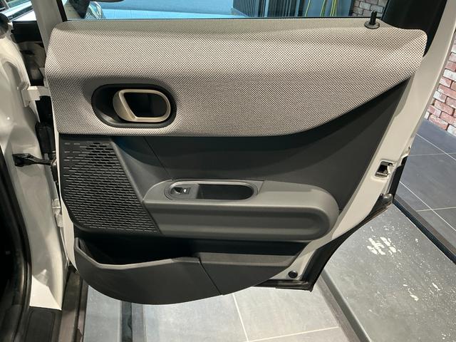 MINI クーパーS フェイバリット・トリム 弊社レンタUP 認定中古車 禁煙車両 Favouredトリム ステアリングホイールヒーター シートヒーター LEDヘッド ナノクホワイト/ブラックルーフ 17インチAW 純正ナビ ACC Mパッケージ(38枚目)